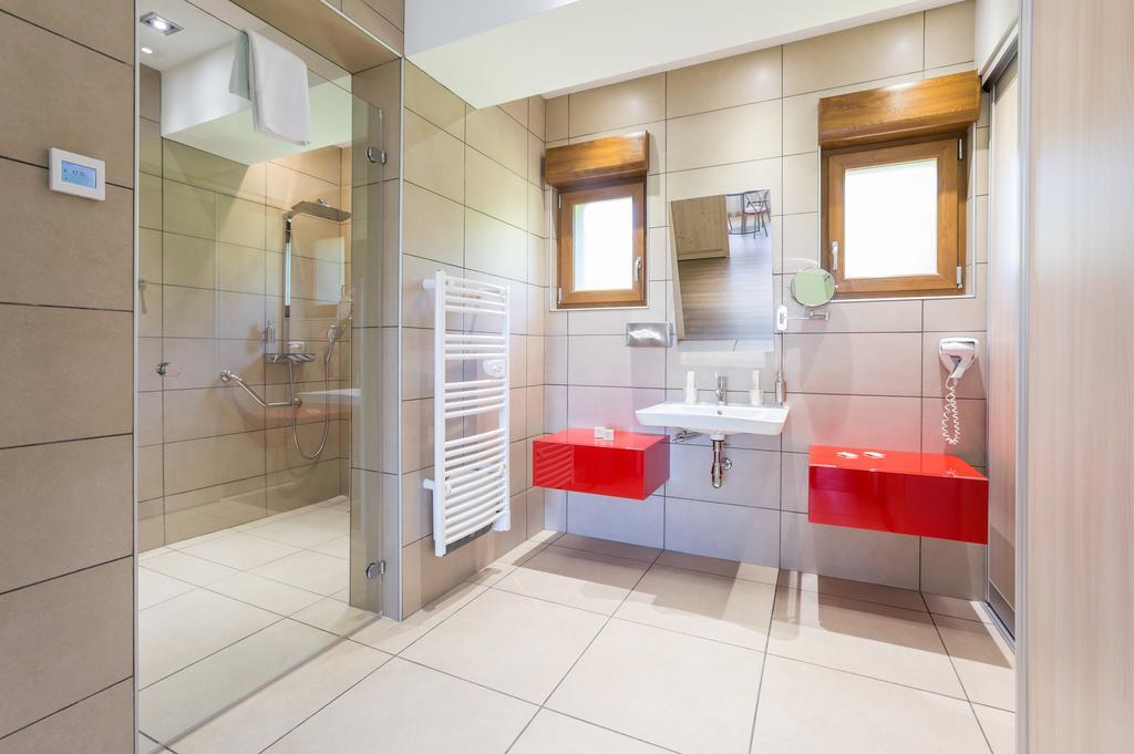 Logis Hotel Le Relais Du Bois Vialotte Шамбон-сюр-Линьон Экстерьер фото
